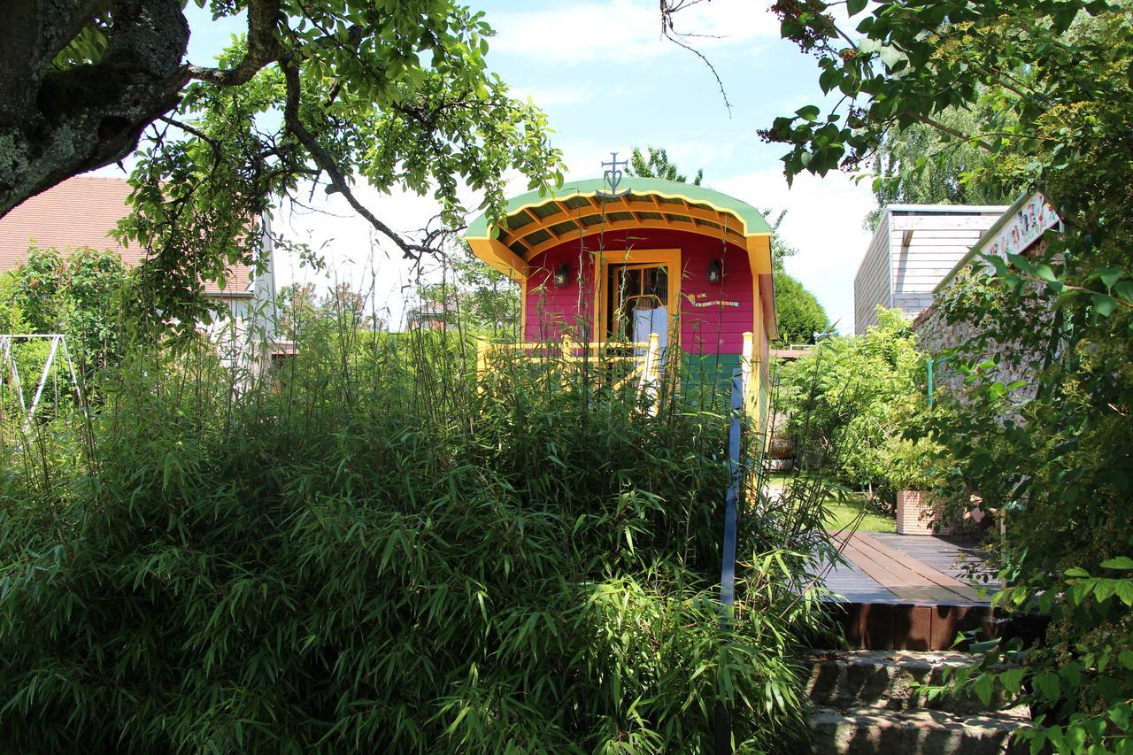Bed and Breakfast Roulotte La Dominique Romery  Exterior foto