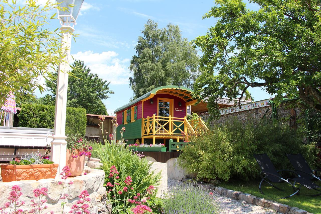 Bed and Breakfast Roulotte La Dominique Romery  Zimmer foto