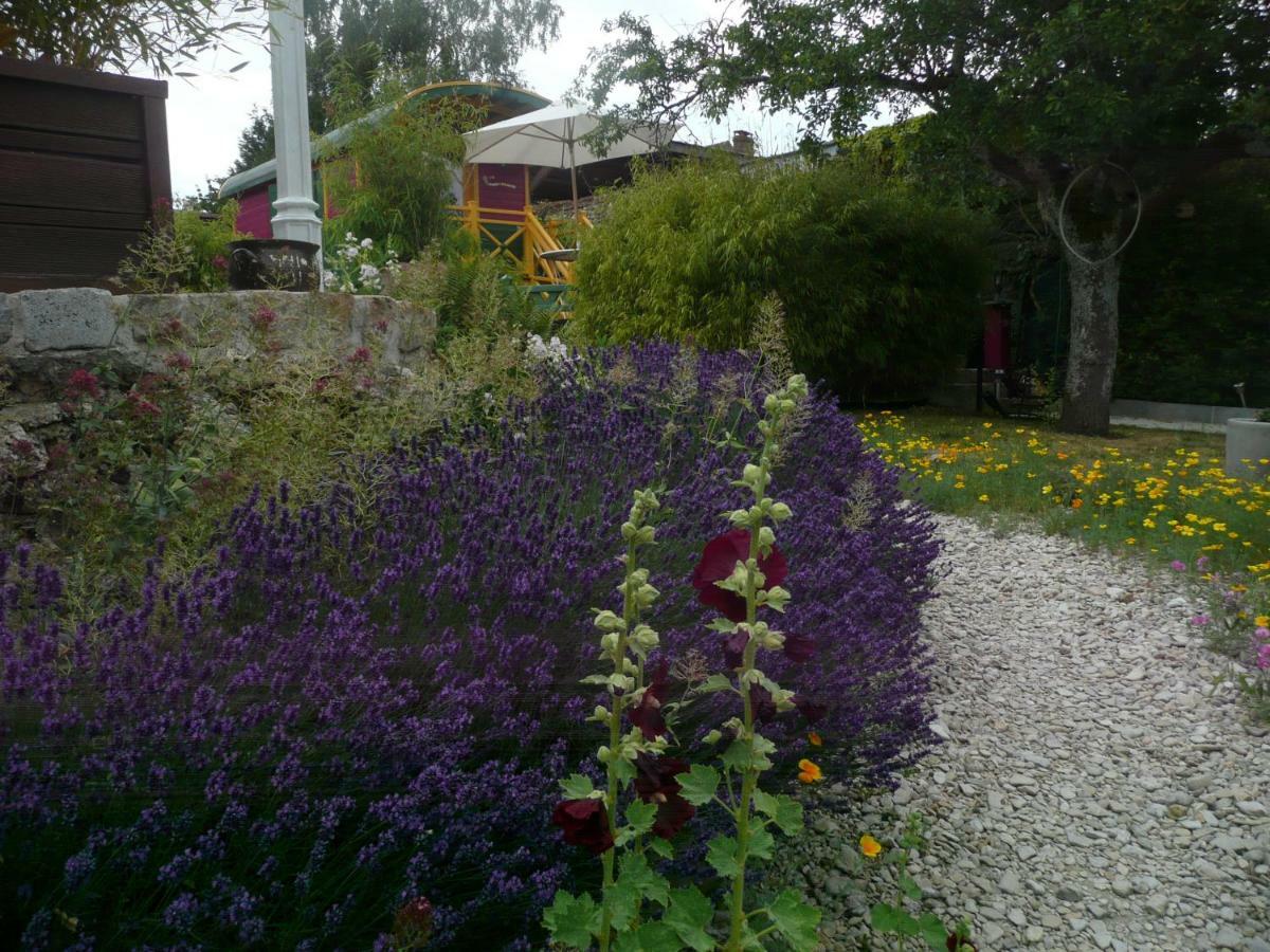 Bed and Breakfast Roulotte La Dominique Romery  Exterior foto